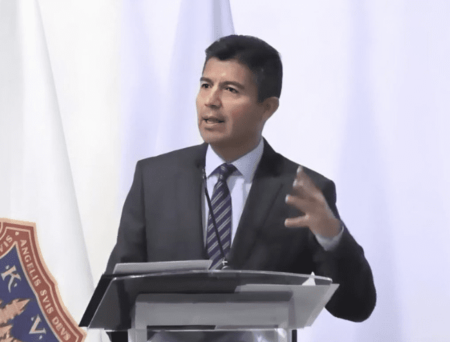 La próxima semana, Eduardo Rivera solicitará licencia para ser candidato a gobernador de Puebla